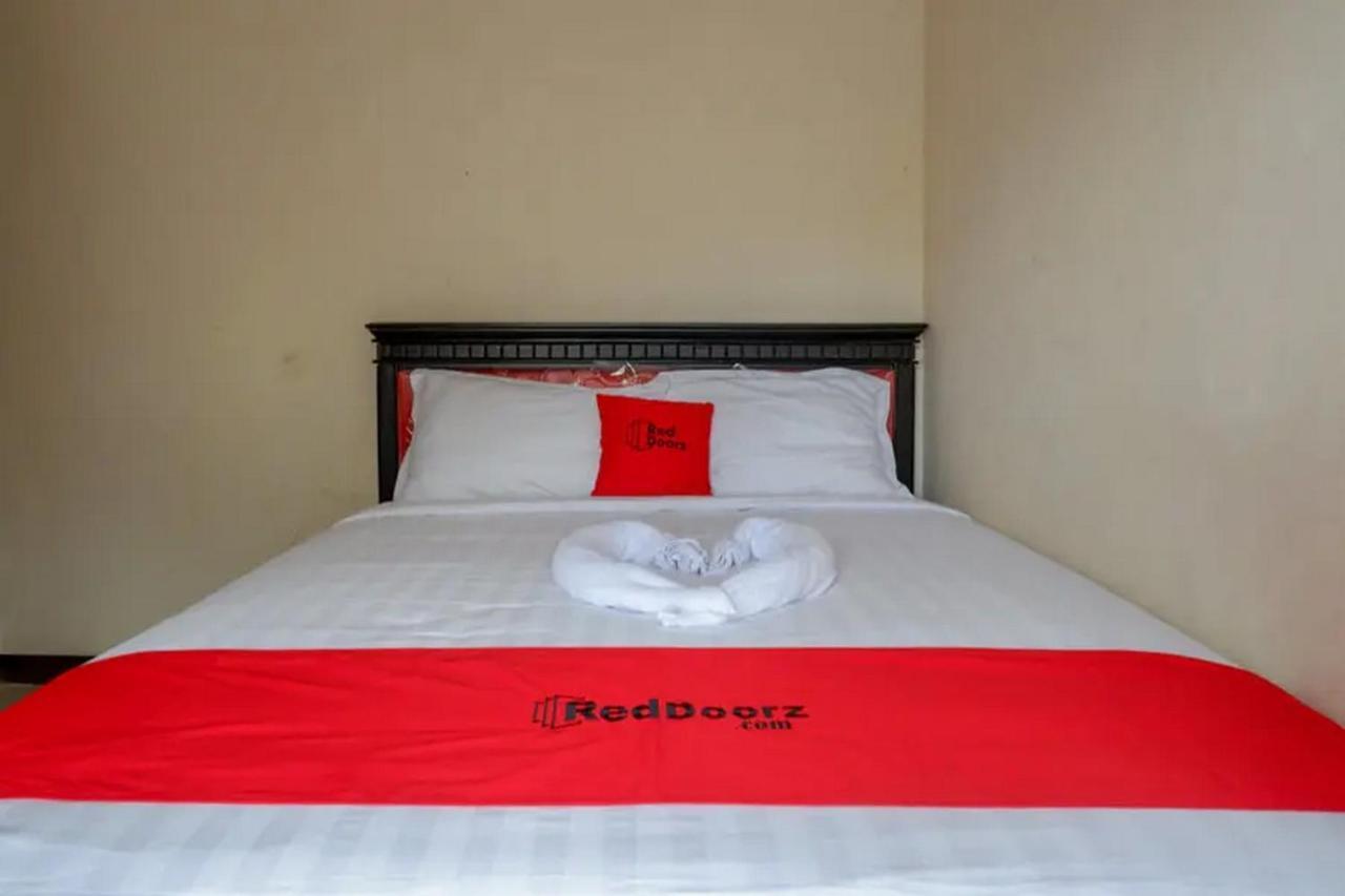 Hotel Reddoorz At Makale Tana Toraja Esterno foto