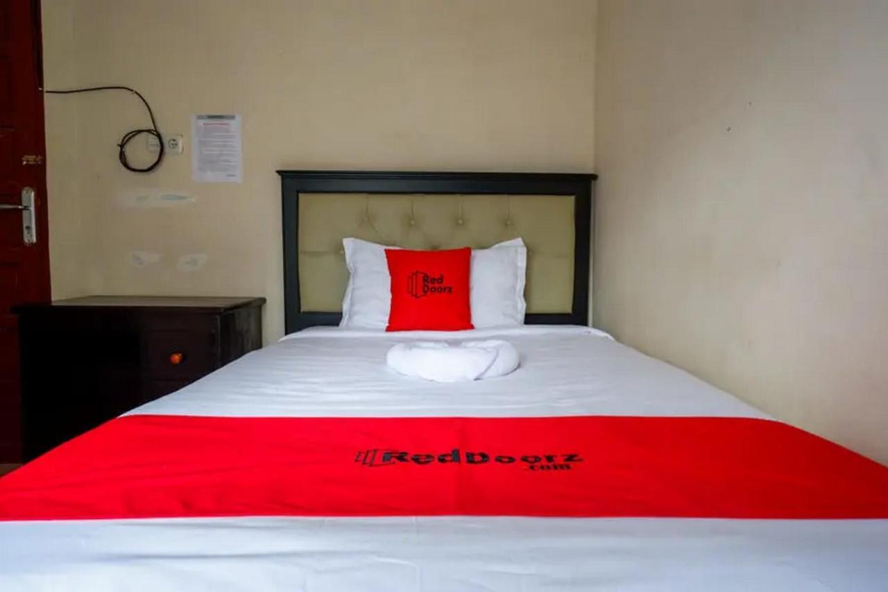 Hotel Reddoorz At Makale Tana Toraja Esterno foto