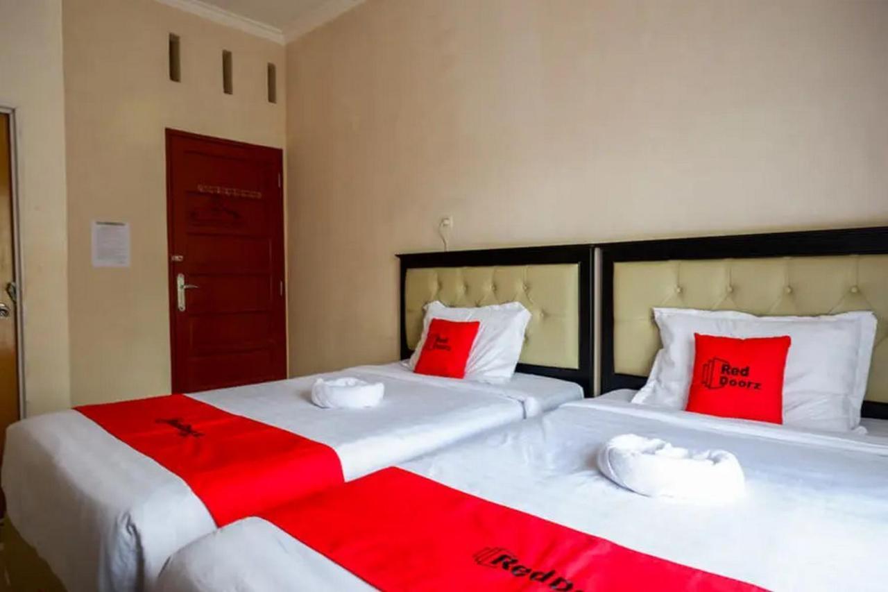 Hotel Reddoorz At Makale Tana Toraja Esterno foto