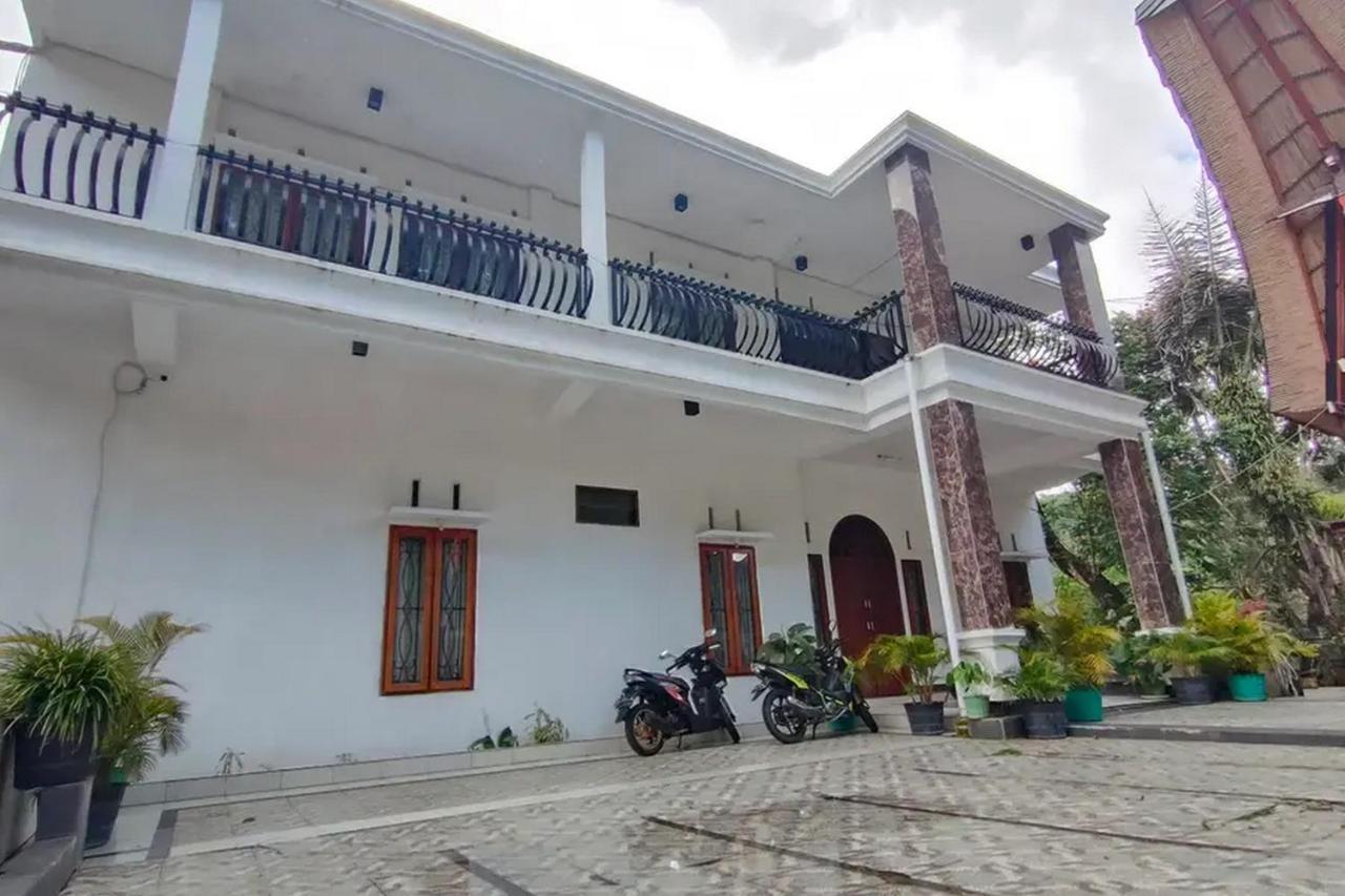 Hotel Reddoorz At Makale Tana Toraja Esterno foto