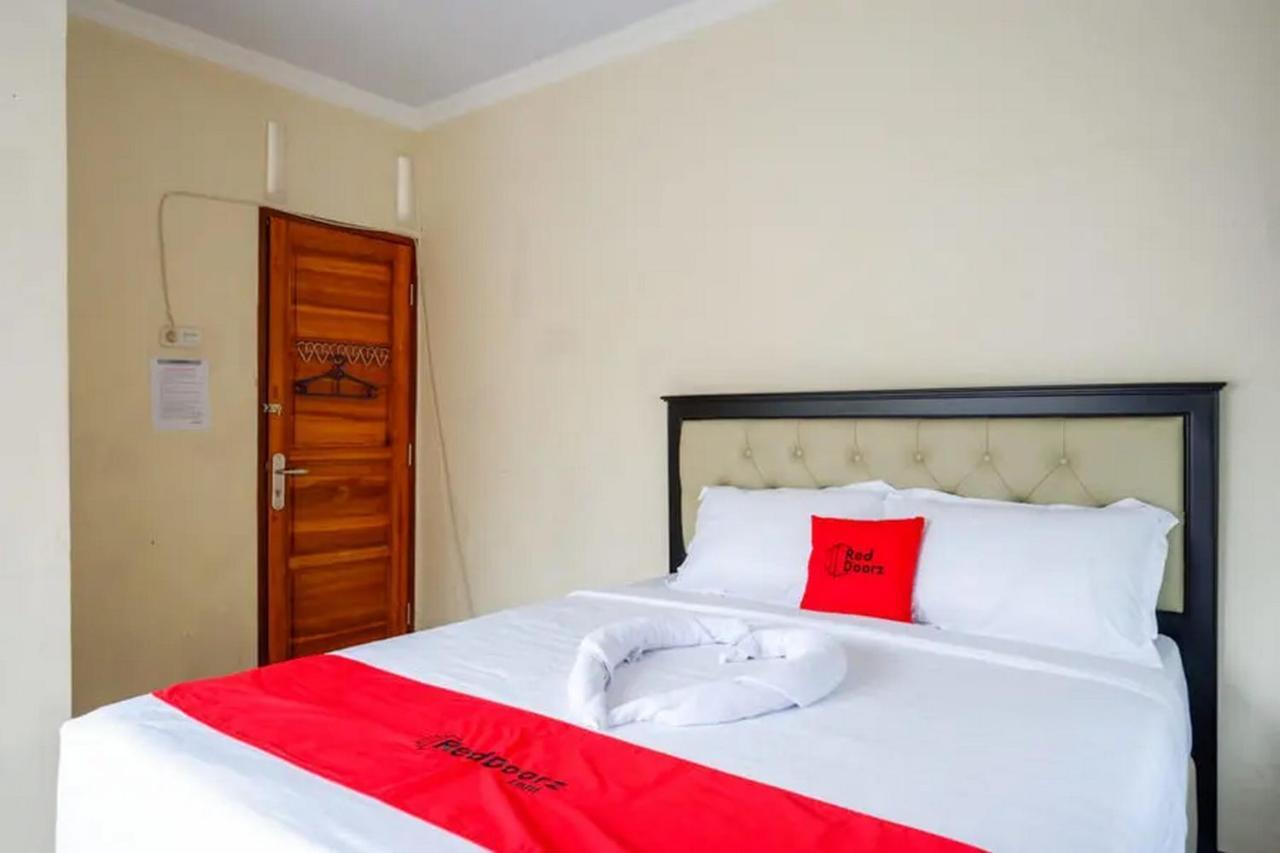 Hotel Reddoorz At Makale Tana Toraja Esterno foto